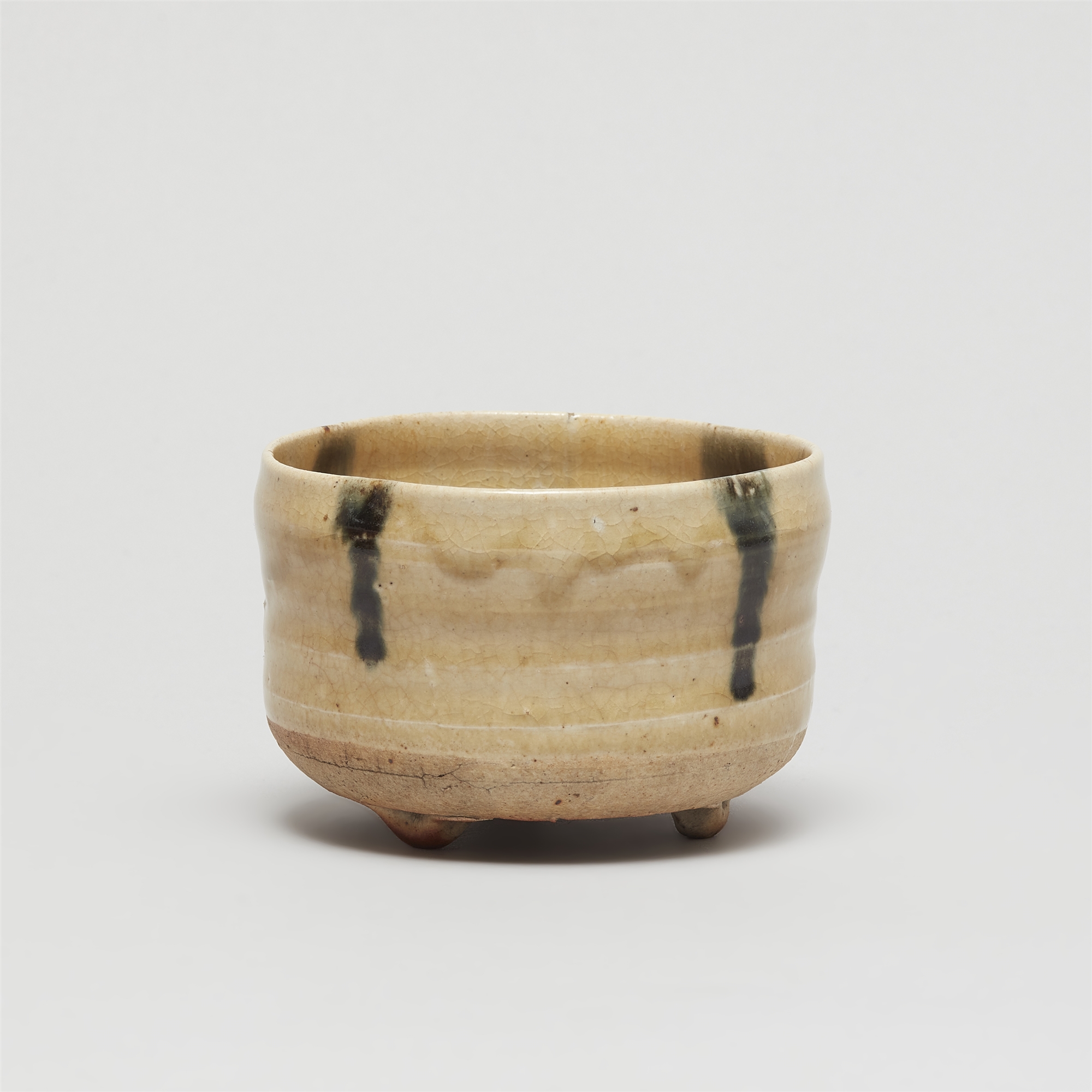 A Ki-Seto chawan-type bowl, possibly a mukōzuke. Seto, Owari province. 19th century - Image 3 of 7