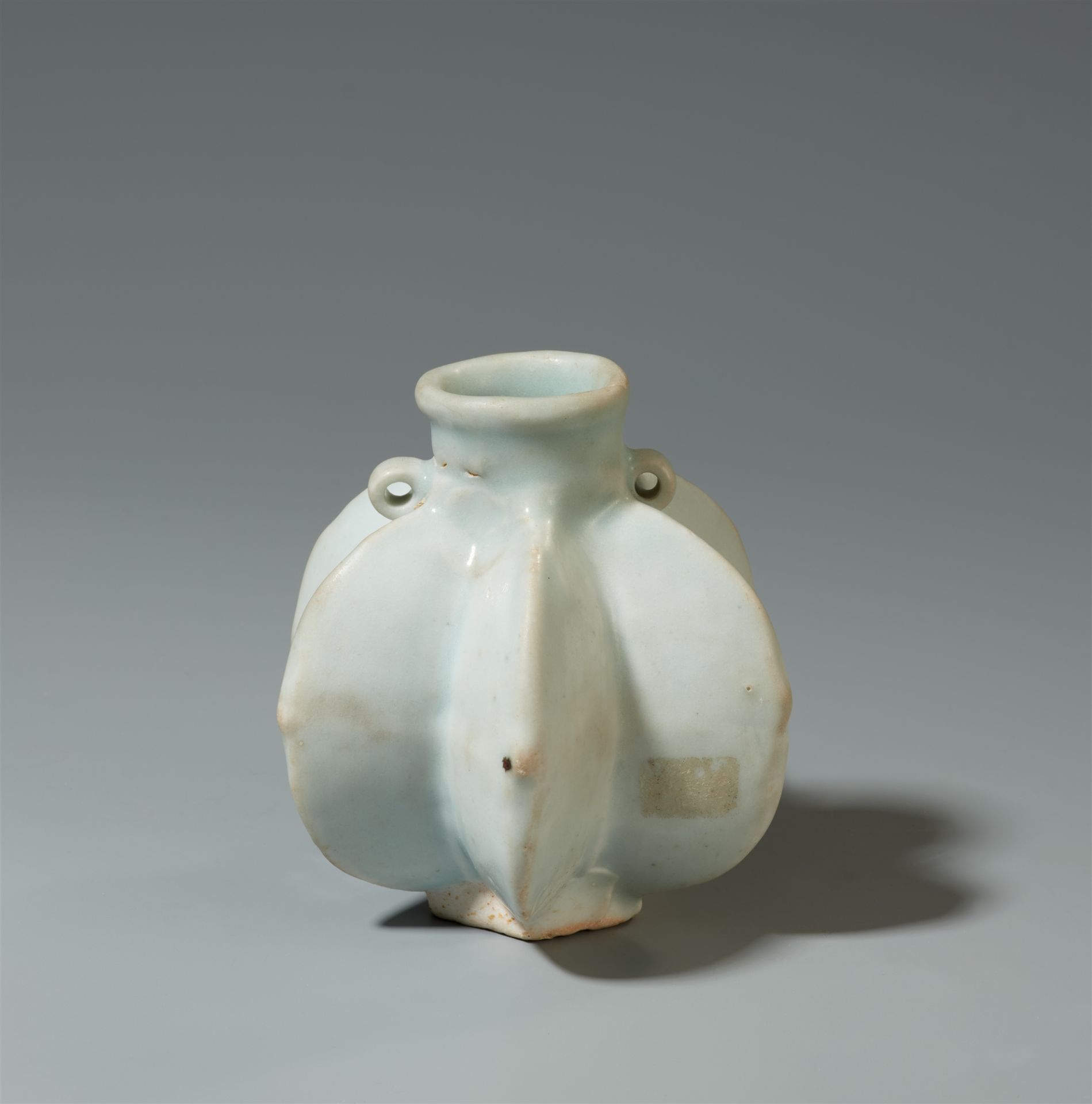 Kleine Qingbai-Flasche. Yuan-Zeit, 14. Jh. - Bild 2 aus 2