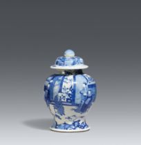 Blau-weißer Deckeltopf. Kangxi-Ära (1662-1722)