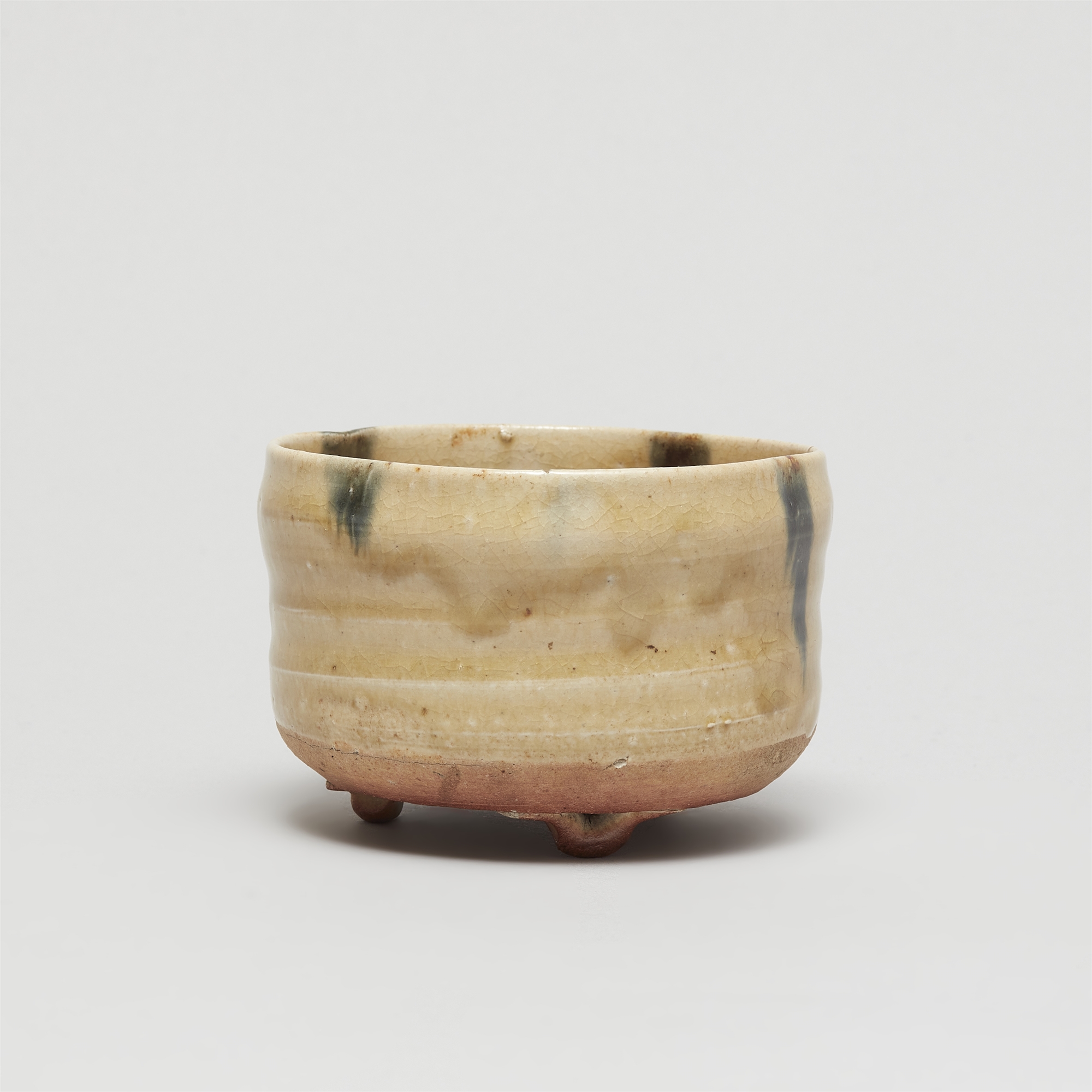 A Ki-Seto chawan-type bowl, possibly a mukōzuke. Seto, Owari province. 19th century - Image 5 of 7