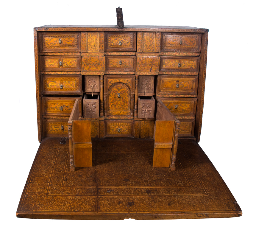Cedar and fruit wood desk with incised, tinted decoration, inlay and iron fittings. Colonial work. V - Image 3 of 15