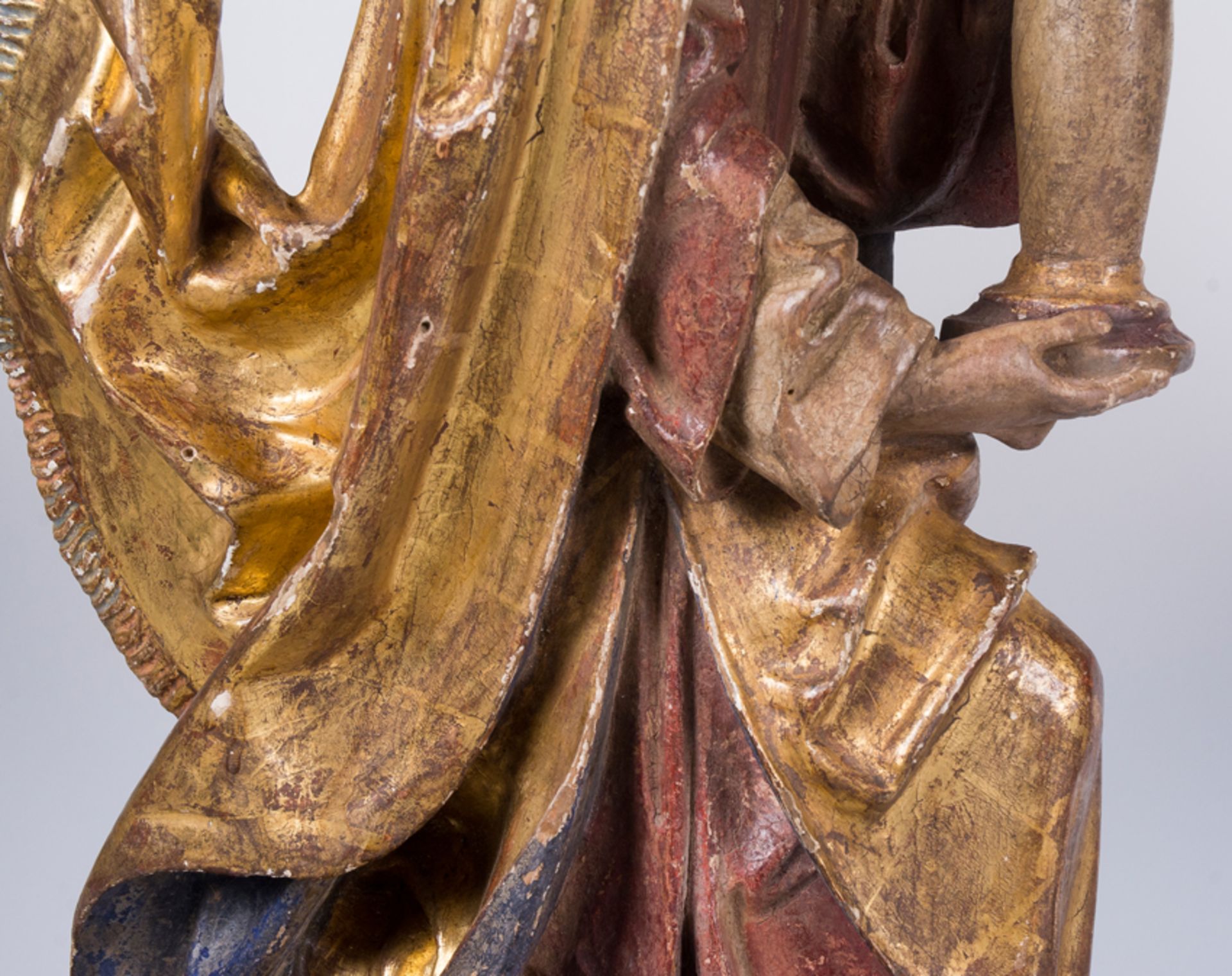 Pair of carved, polychromed and gilded wooden torch-bearing angels. Germany or Austria. 15th century - Image 6 of 10