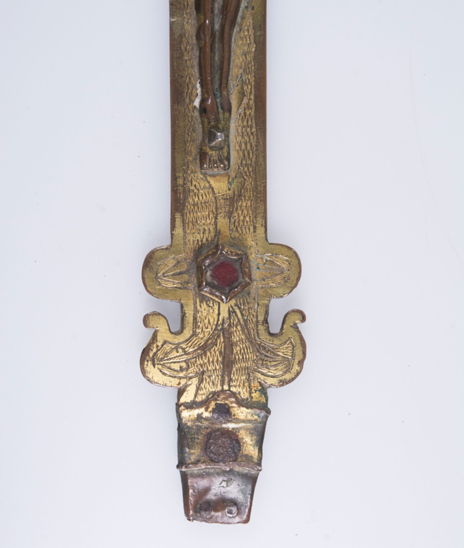 Spanish fleur de lis processional cross with an affixed Christ crowned in the centre, in gilded copp - Image 4 of 7