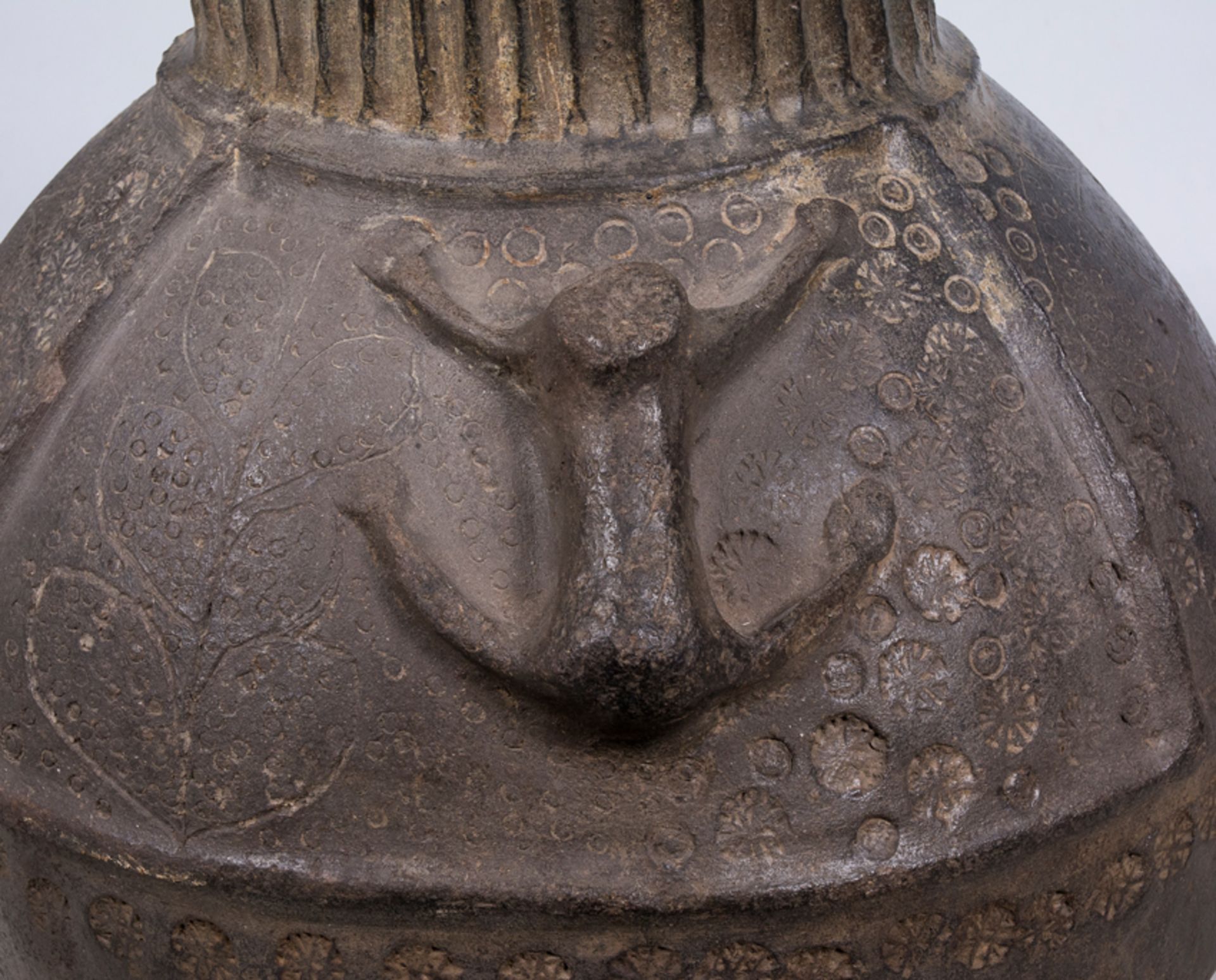 Clay jar. Hispanic-Moorish work. Toledo. 15th century. - Image 8 of 9