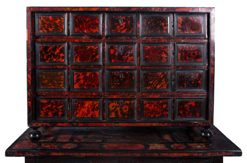 Ebony and tortoiseshell wooden filing cabinet on matching table. Netherlands. 17th century. - Image 3 of 7