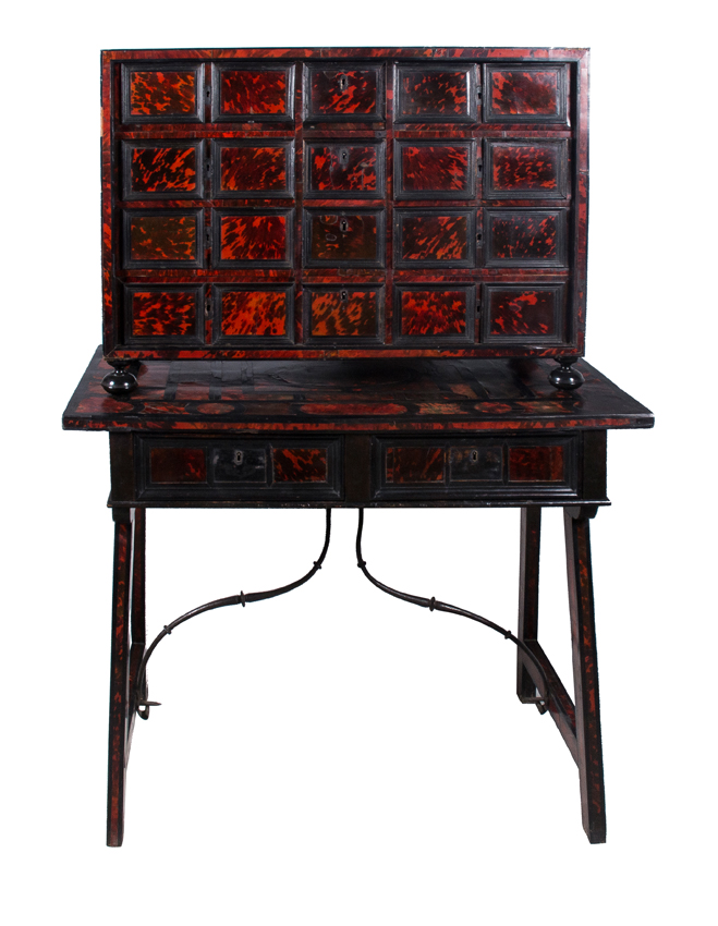 Ebony and tortoiseshell wooden filing cabinet on matching table. Netherlands. 17th century. - Image 2 of 7