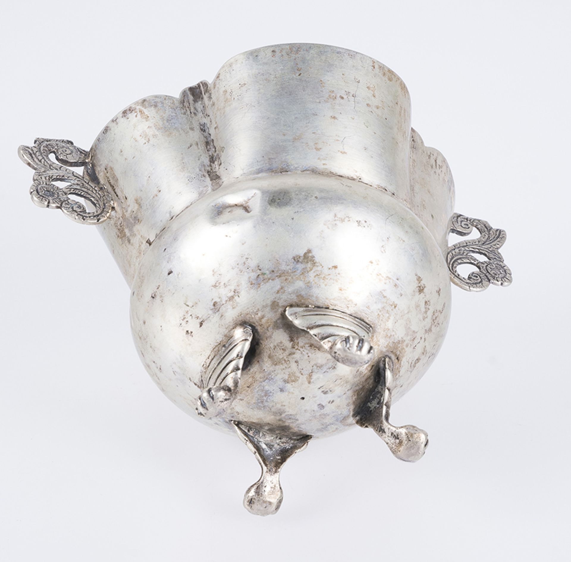 Silver pail.&nbsp;Possibly Peru or Argentina. Early 19th century. - Image 4 of 4