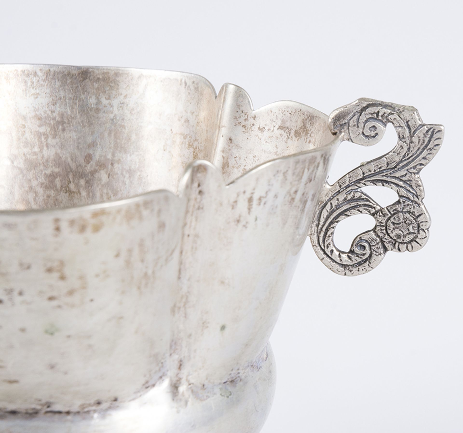 Silver pail.&nbsp;Possibly Peru or Argentina. Early 19th century. - Image 3 of 4