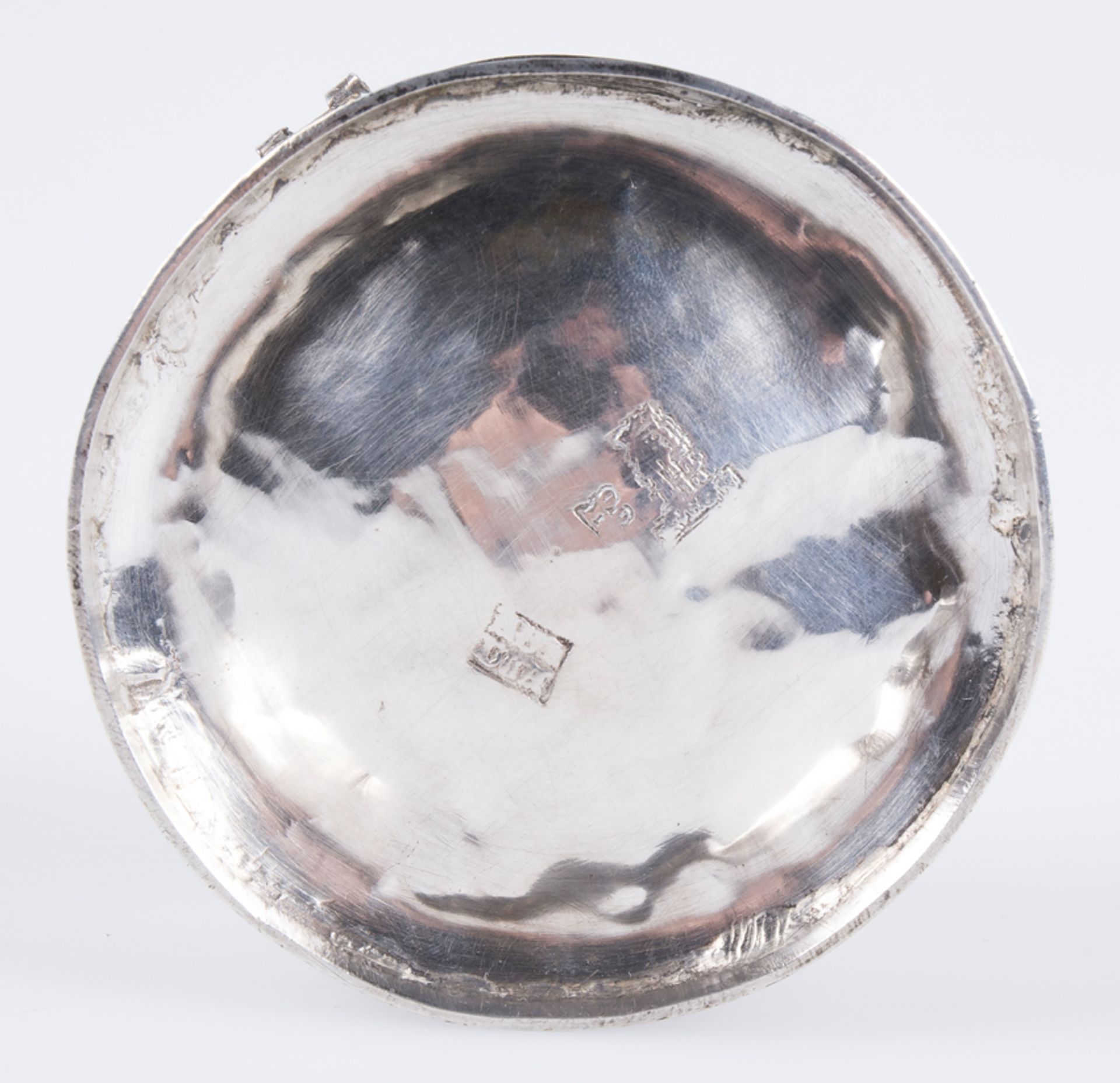 Spanish silver pyx with silver vermeil interior. Possibly Burgos. Gothic. 15th century. - Image 8 of 9