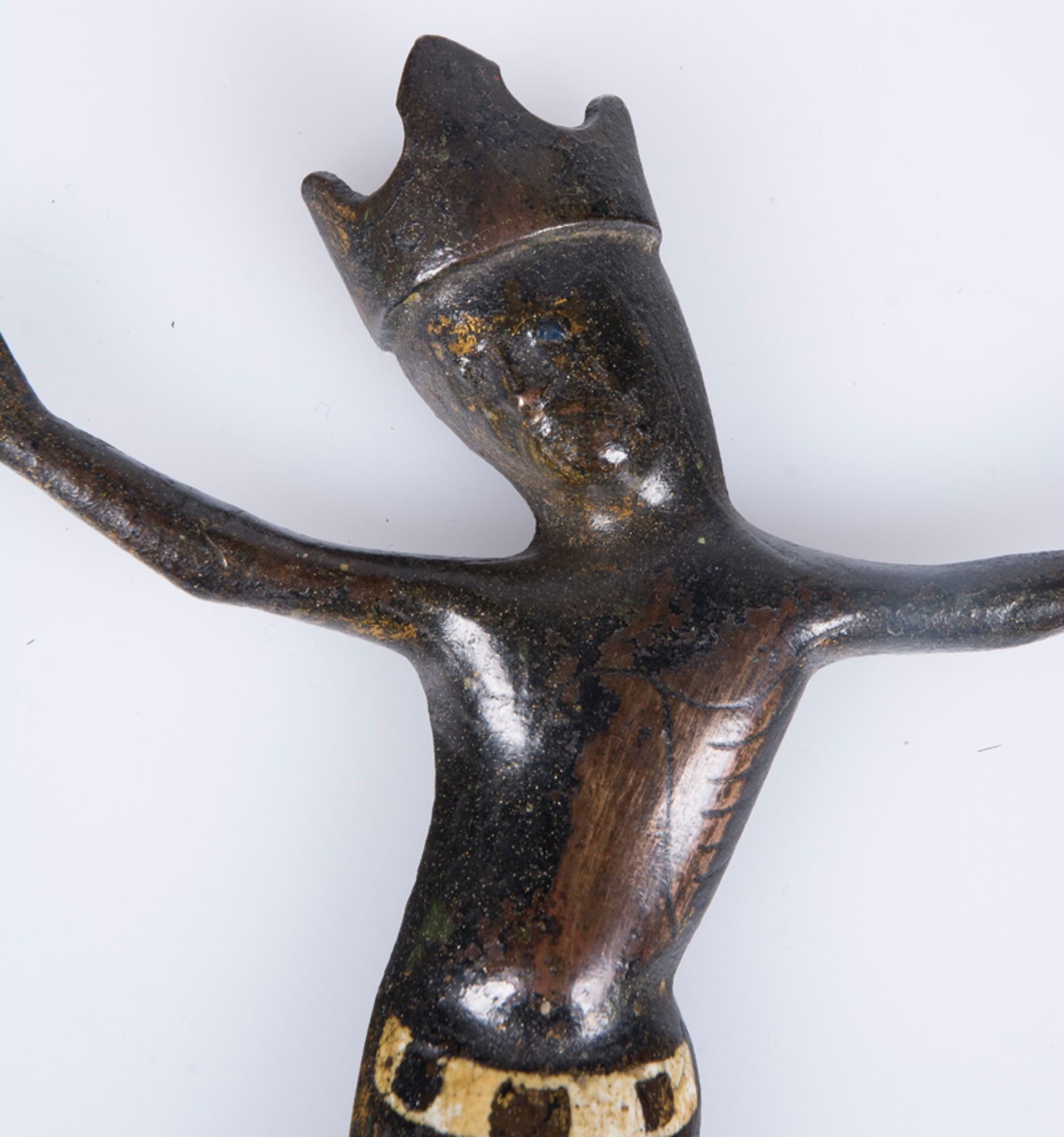 &quot;Christ alive&quot;. Chased copper figure, with traces of gilding and champlev&eacute; enamel. - Image 2 of 5