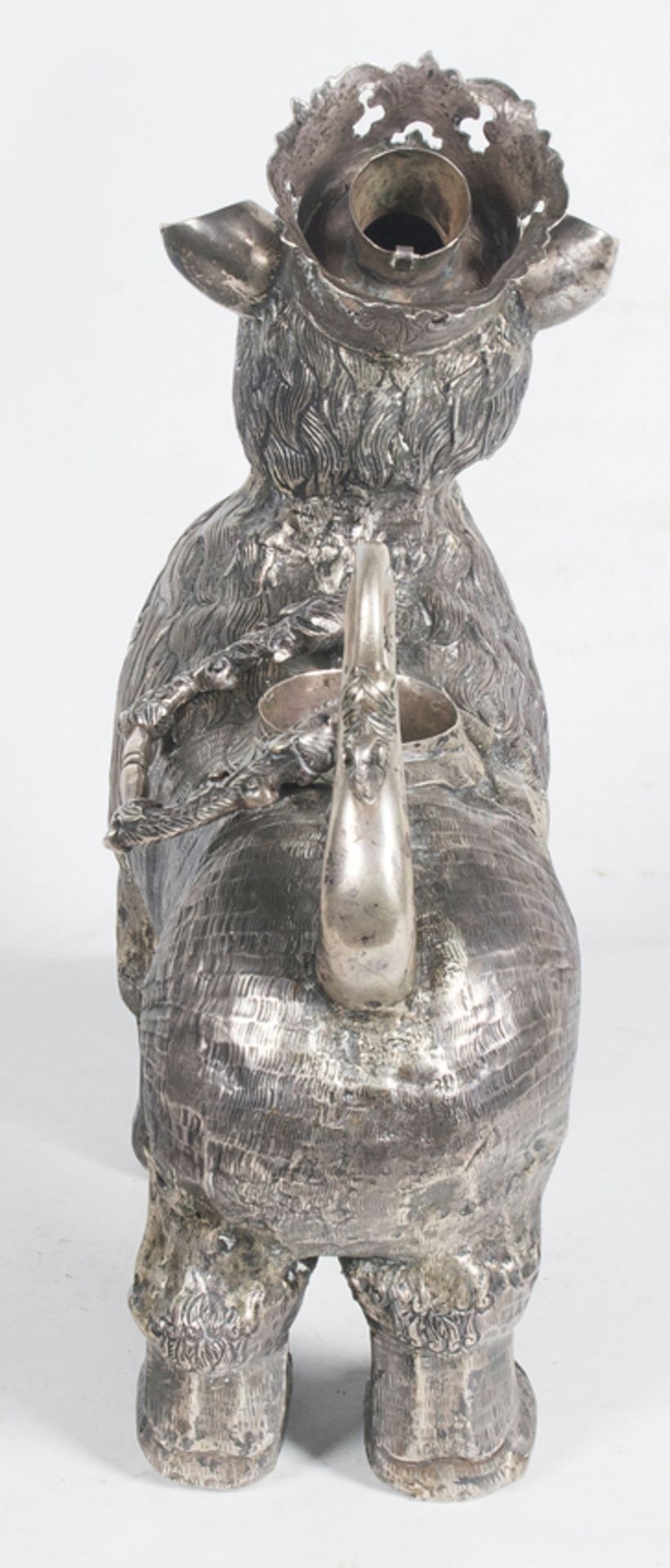 Mate kettle. Hammered silver figure, cast, embossed and chased. Peru. Viceroyalty. Colonial. Late 18 - Bild 6 aus 7