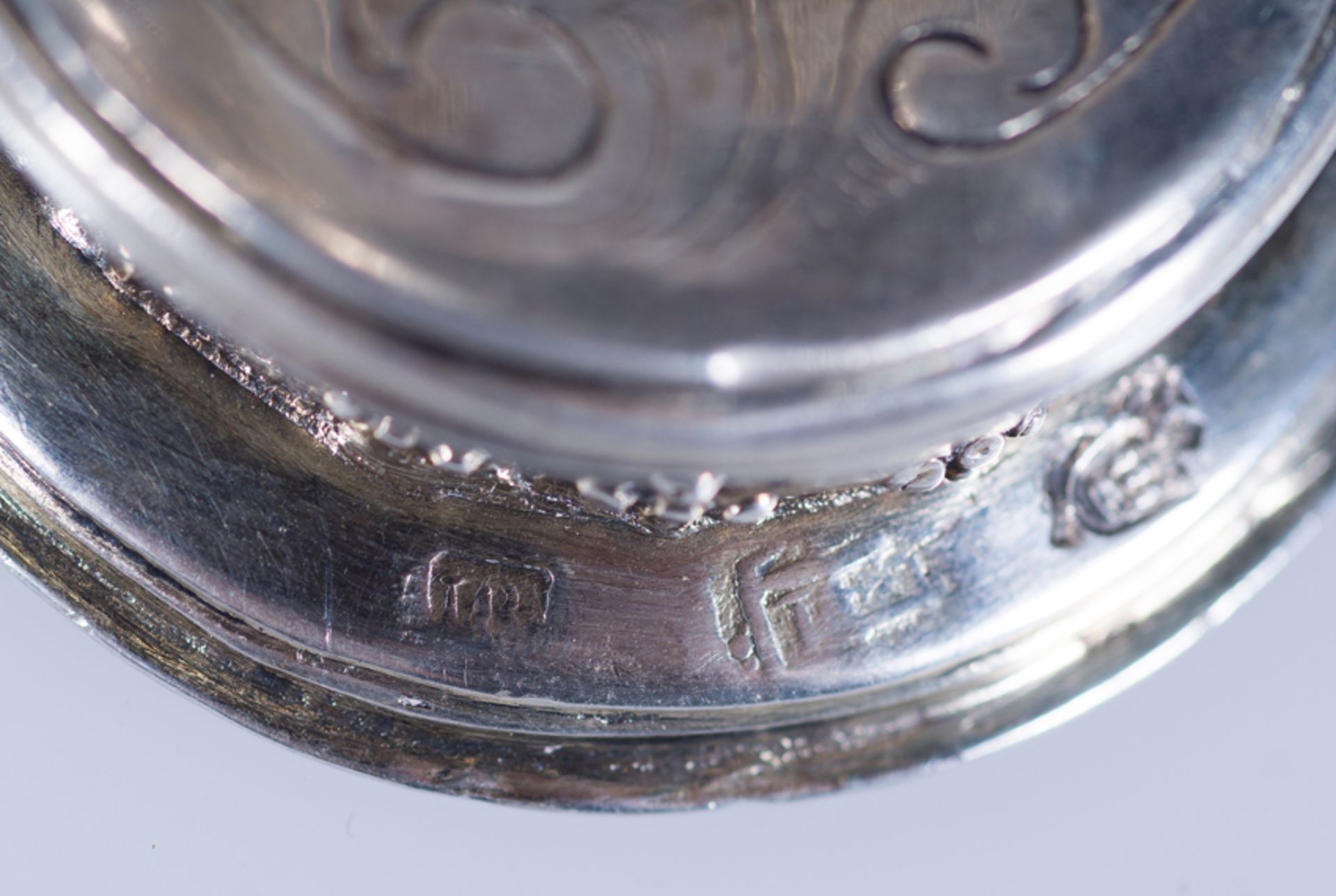 Embossed and engraved marked silver goblet with vermeil residue. Gothic. 15th century. - Image 9 of 9