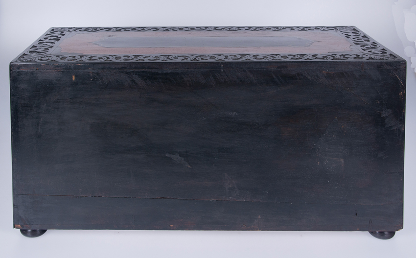 Ebony wood cabinet veneered with fine and tropical woods.. Indo-Portuguese School. Gujarat. 17th cen - Image 6 of 6