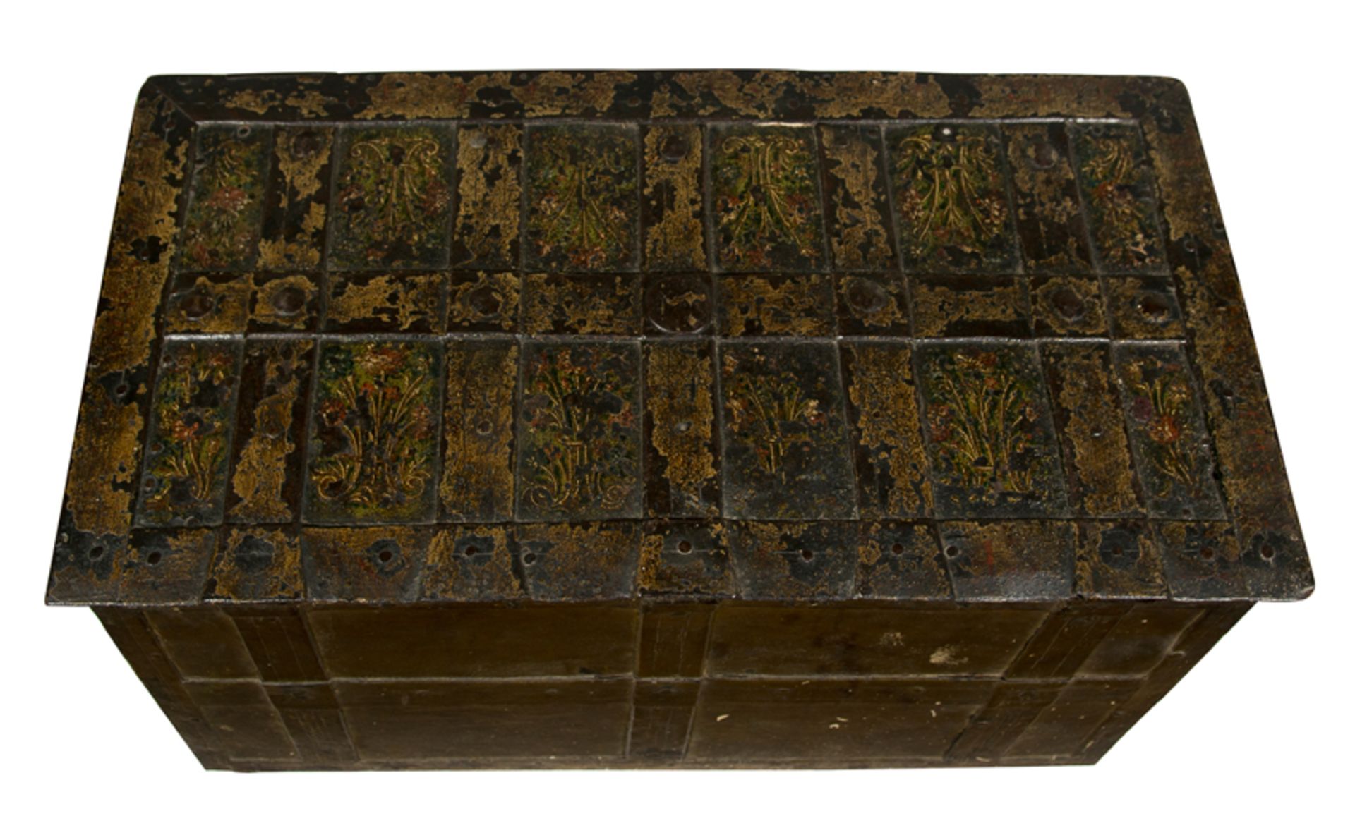 Wrought iron strongbox polychromed with damask effect. Nuremberg. 16th century. - Bild 7 aus 7