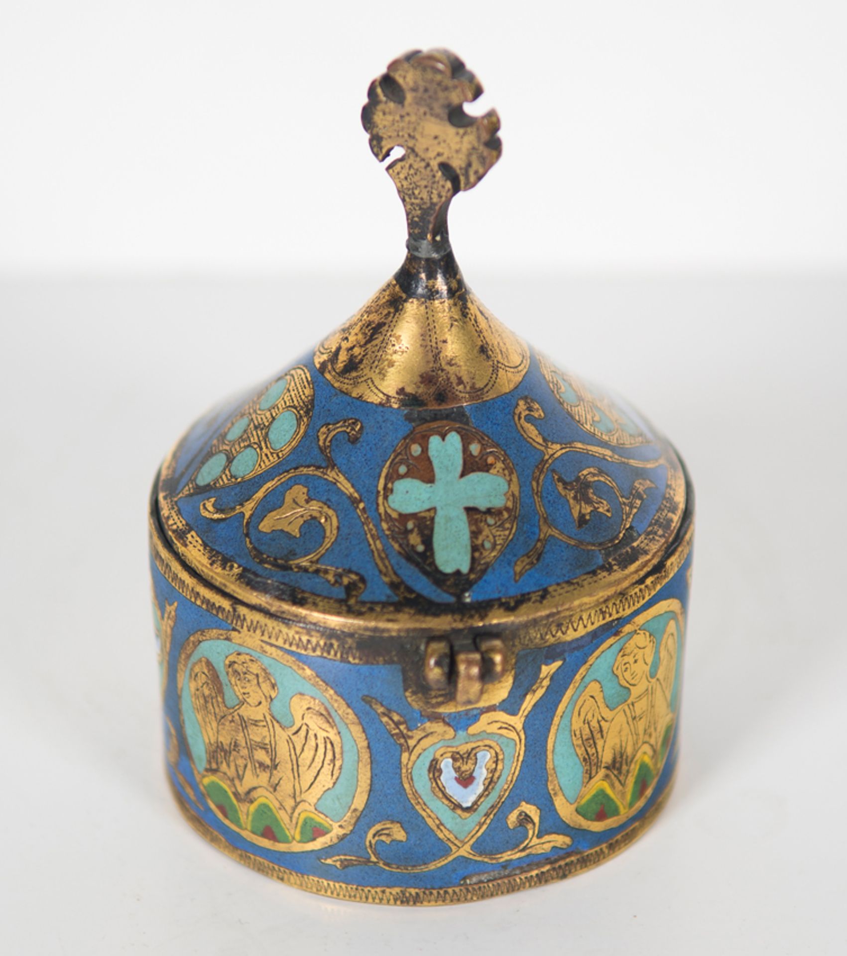 Copper gilt and engraved pyx, with champlev&eacute; enamel. Limoges. France. Romanesque. 13th centur - Image 6 of 16