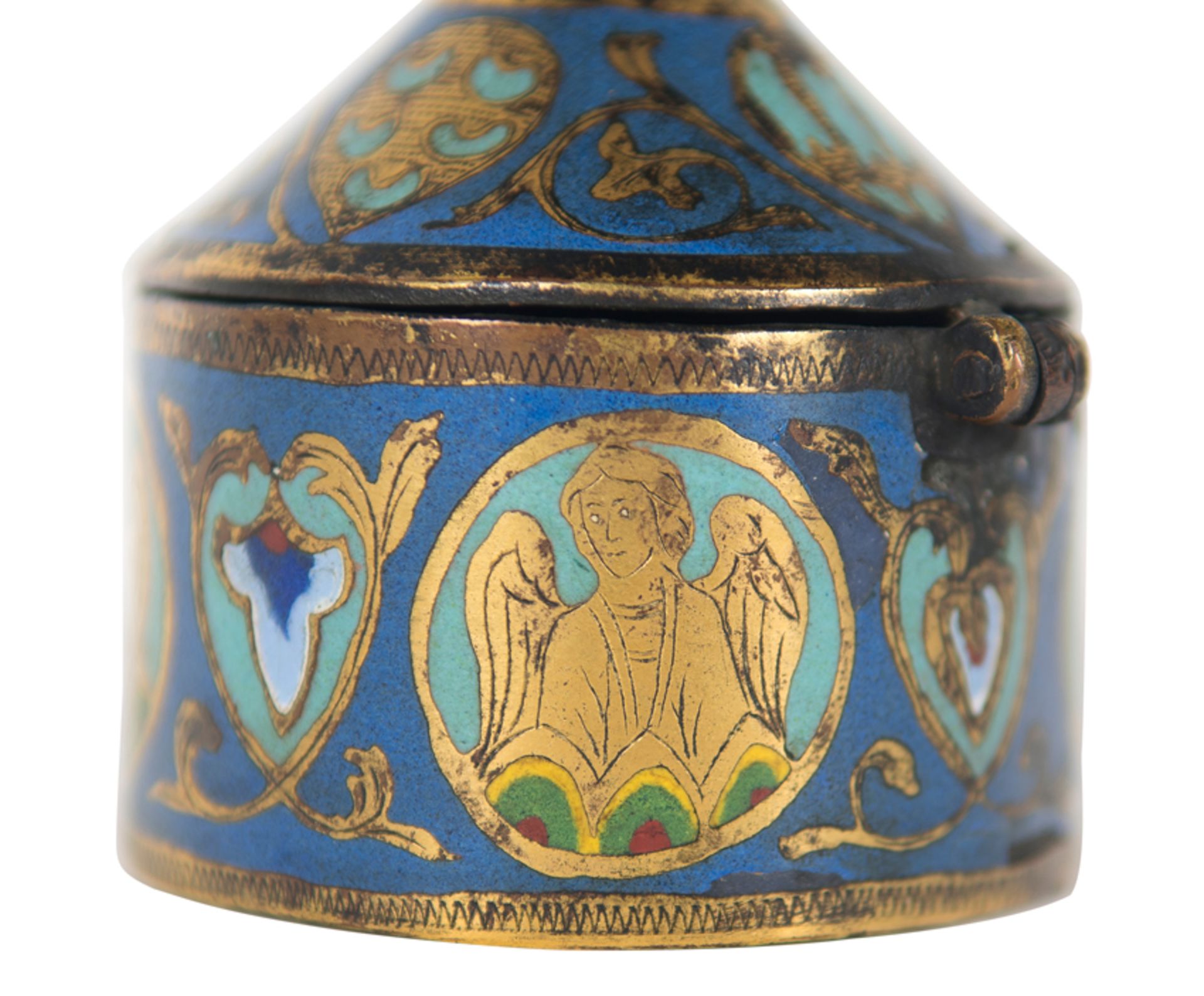 Copper gilt and engraved pyx, with champlev&eacute; enamel. Limoges. France. Romanesque. 13th centur - Image 7 of 16