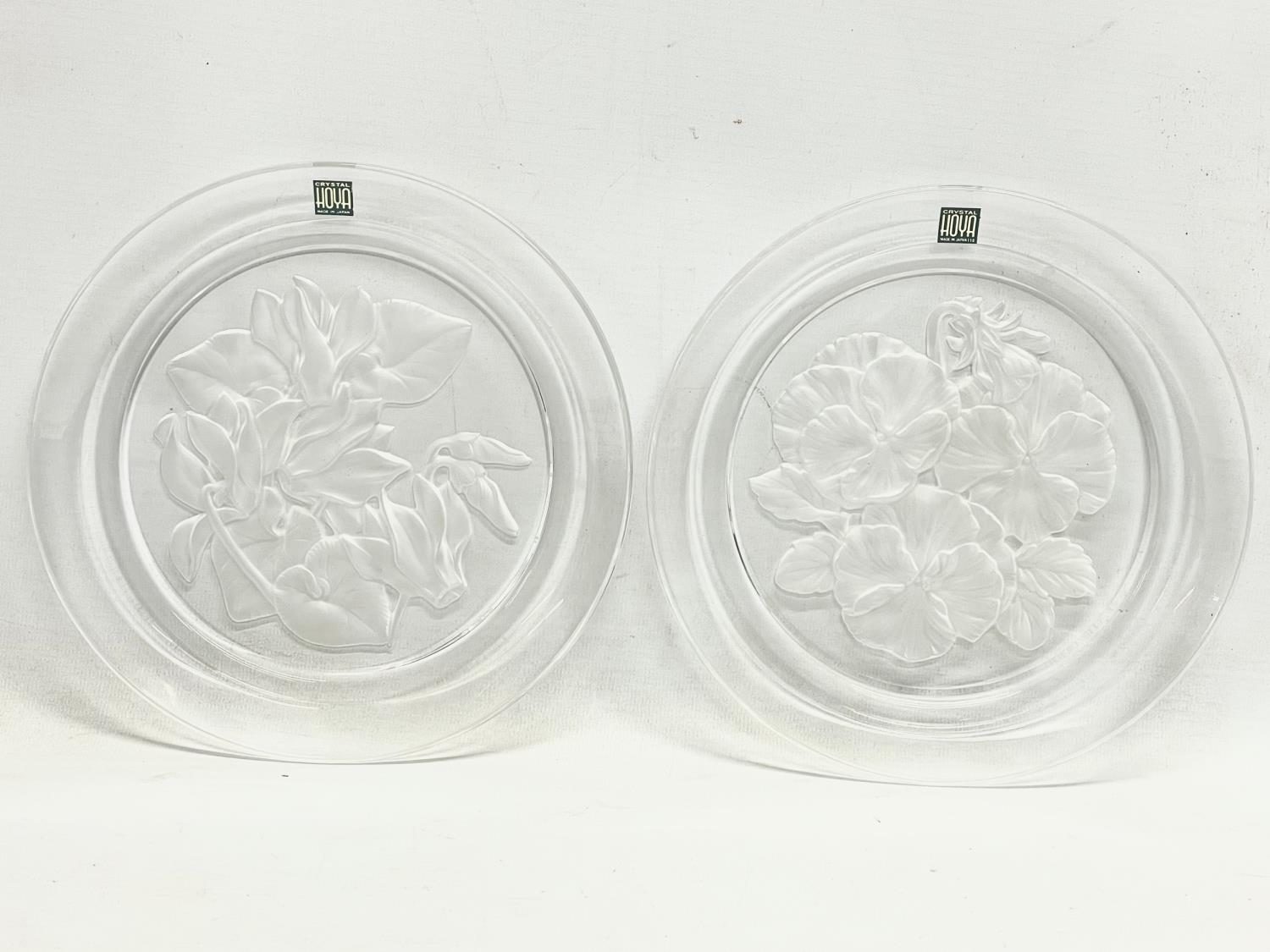 A pair of Hoya Crystal plates, signed T Yamamoto. Japan. 21cm.