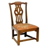 A George III mahogany side chair. Circa 1800.