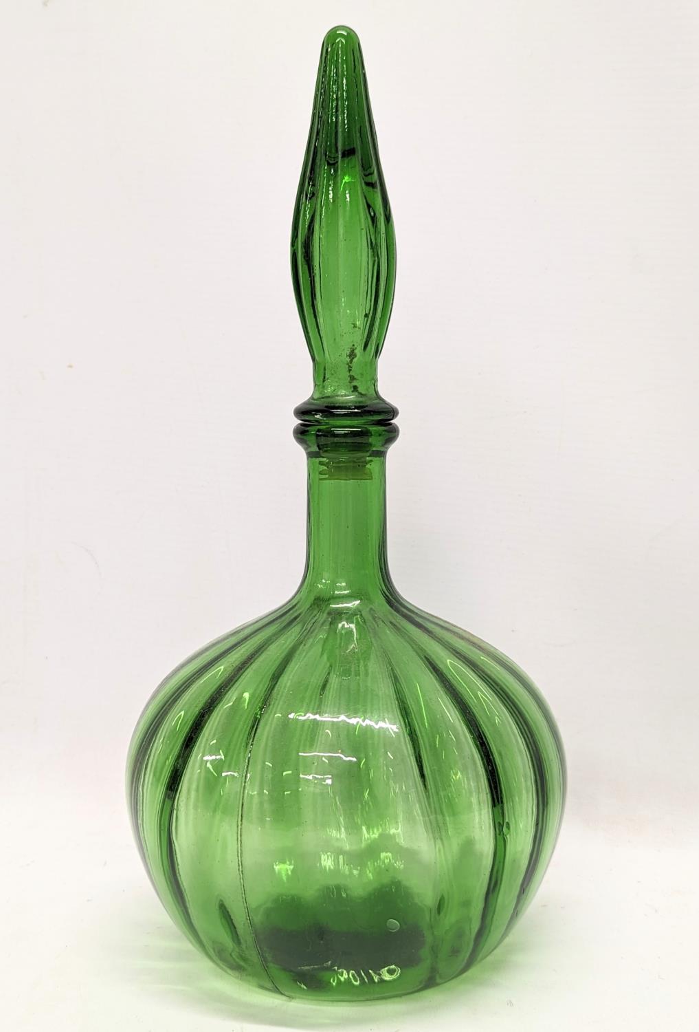 A large vintage Italian Genie decanter. 36cm