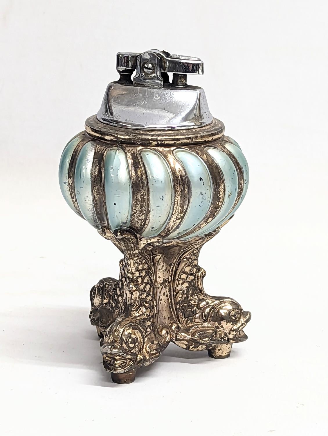 An vintage ornate Ronson lighter. 12.5cm