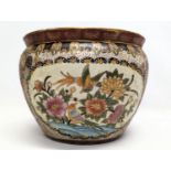 A Chinese pottery jardiniere. 27x20cm