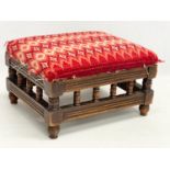 An Edwardian footstool. 29x25x18cm