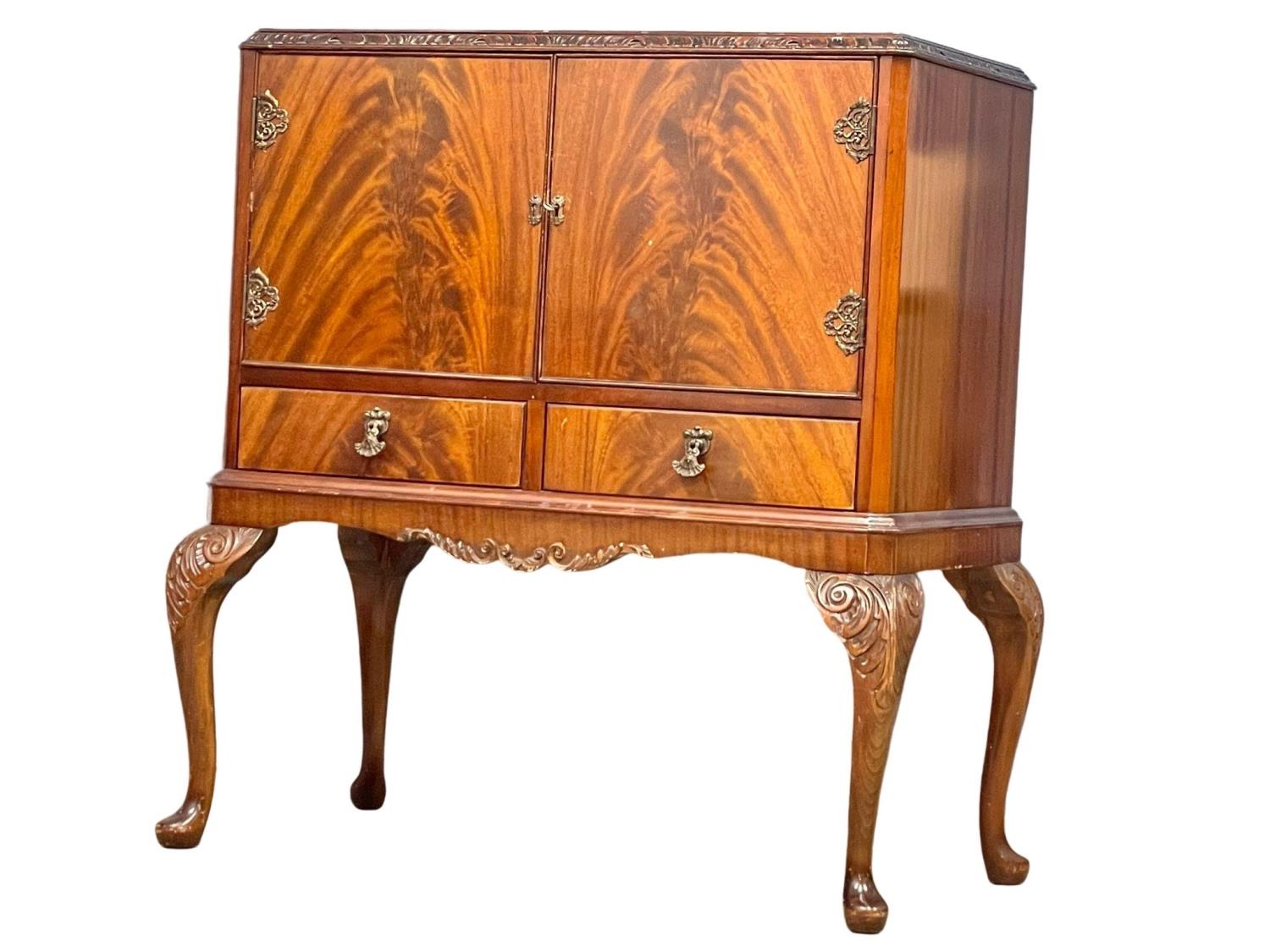 A Georgian style mahogany cocktail cabinet. 92x50x97cm - Image 3 of 5