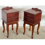 A pair of mahogany bedside chests. 36x35x76cm
