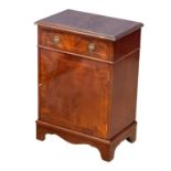 An inlaid mahogany side cabinet with drawer. 54x35x77cm