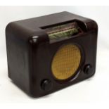 A vintage Bakelite Bush Radio, Type D. A. C. 90A. 30x17x23cm