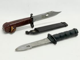 A bayonet and knife. 27cm