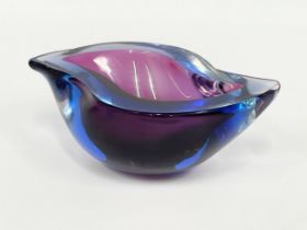A Murano Sommerso Art Glass finger bowl. 14.5x11x5cm