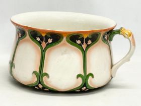 An early 20th century Art Nouveau style planter/chamber pot. 24x28x13.5cm