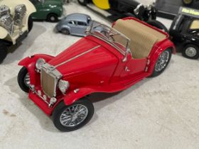 2 Franklin Mint model cars and a collection of others. Including Dinky, Hornby, Matchbox etc.