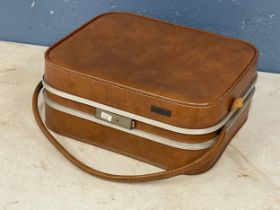 A vintage Antler vanity case. 37x34cm