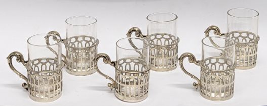 A set of 6 ornate silver mounted liqueur glasses. William Comyns & Sons Ltd, London, 1901. 5cm