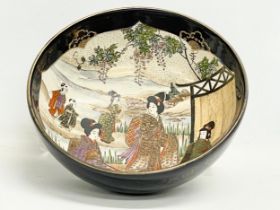 An early 20th century Japanese Meiji Period Satsuma porcelain bowl. Circa 1900. 22x9cm