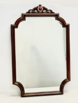 A good quality Victorian mahogany framed mirror. 63x97cm