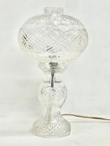 A large Tyrone Crystal ‘Slieve Donard’ table lamp and shade. 24x44cm