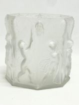 A large vintage Frosted Glass Putti vase. Possibly by Hoffman & Schlevogt Ingrid. 21x19cm