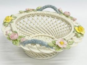 A Limited Edition Belleek pottery Rose of Tralee Basket. 552/1000. 15.5x15.5x6.5cm