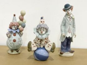 3 Lladro clown figurines. 21cm