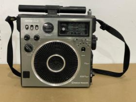 A vintage National Panasonic GX600 5 Band radio.