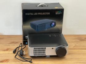 An LED High Convergence Light Source Digital LED Projector in box