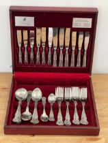 A large canteen of cutlery. Viners. 34.5x30x8cm