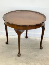 A vintage occasional table. 61x48cm