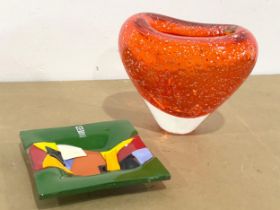 An Mdina ashtray and an Art Glass vase.