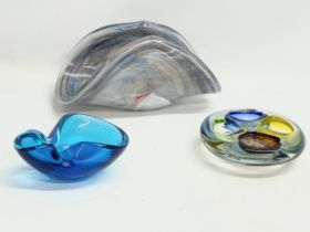 3 pieces of Art Glass. A large Murano Glass White Cristal bowl 28.5x14x14.5cm. A Romanian Glass