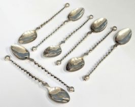 A set of 8 Norwegian silver spoons, stamped 830, 52g