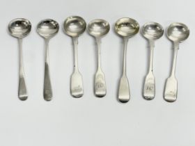 7 silver spoons. George III and Victoria. 70 grams.